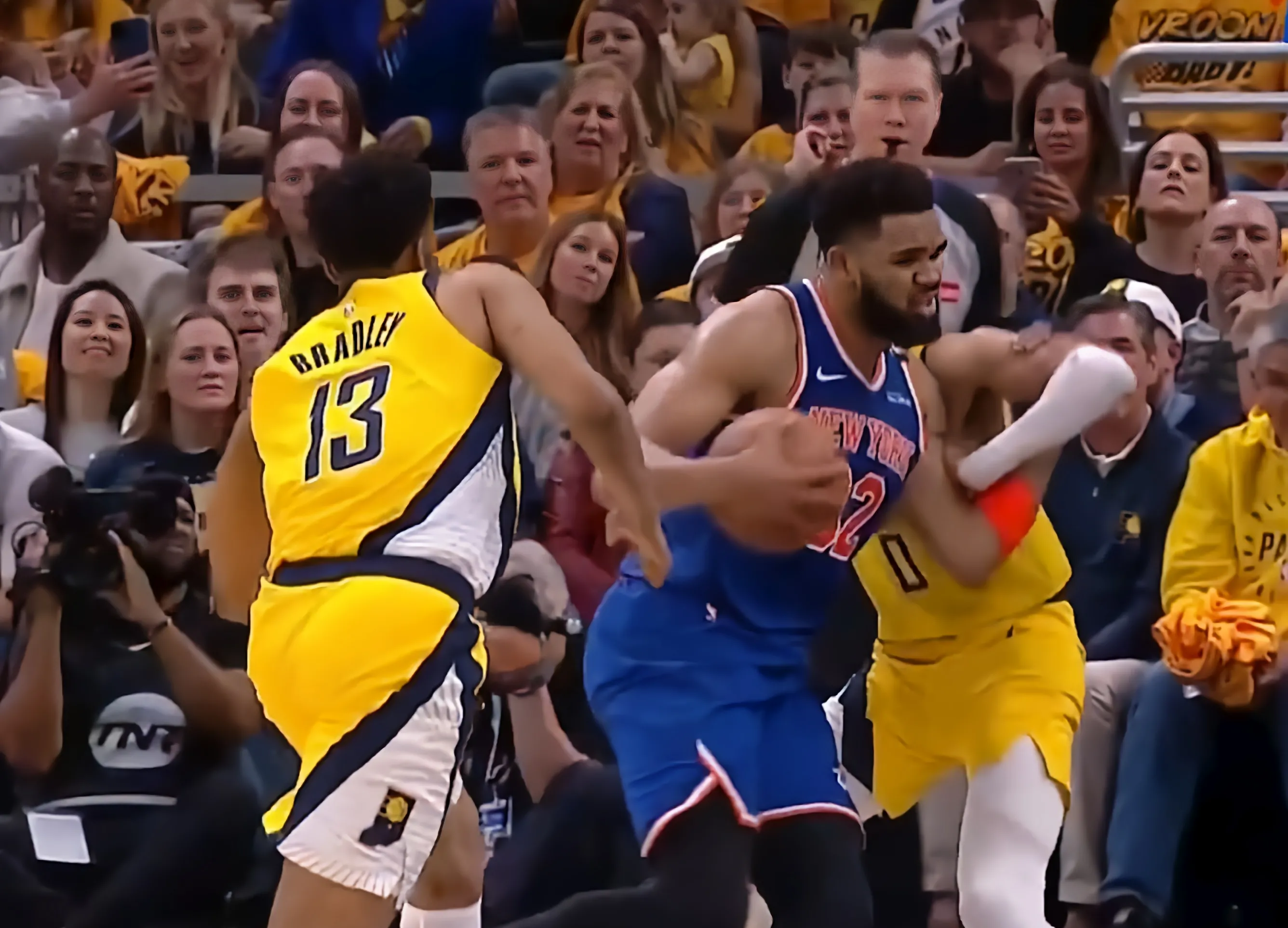 分区决赛常规赛爆出冷门!明尼苏达森林狼大胜丹佛掘金,争冠形势突变 分区决赛常规赛爆出冷门!明尼苏达森林狼大胜丹佛掘金,争冠形势突变