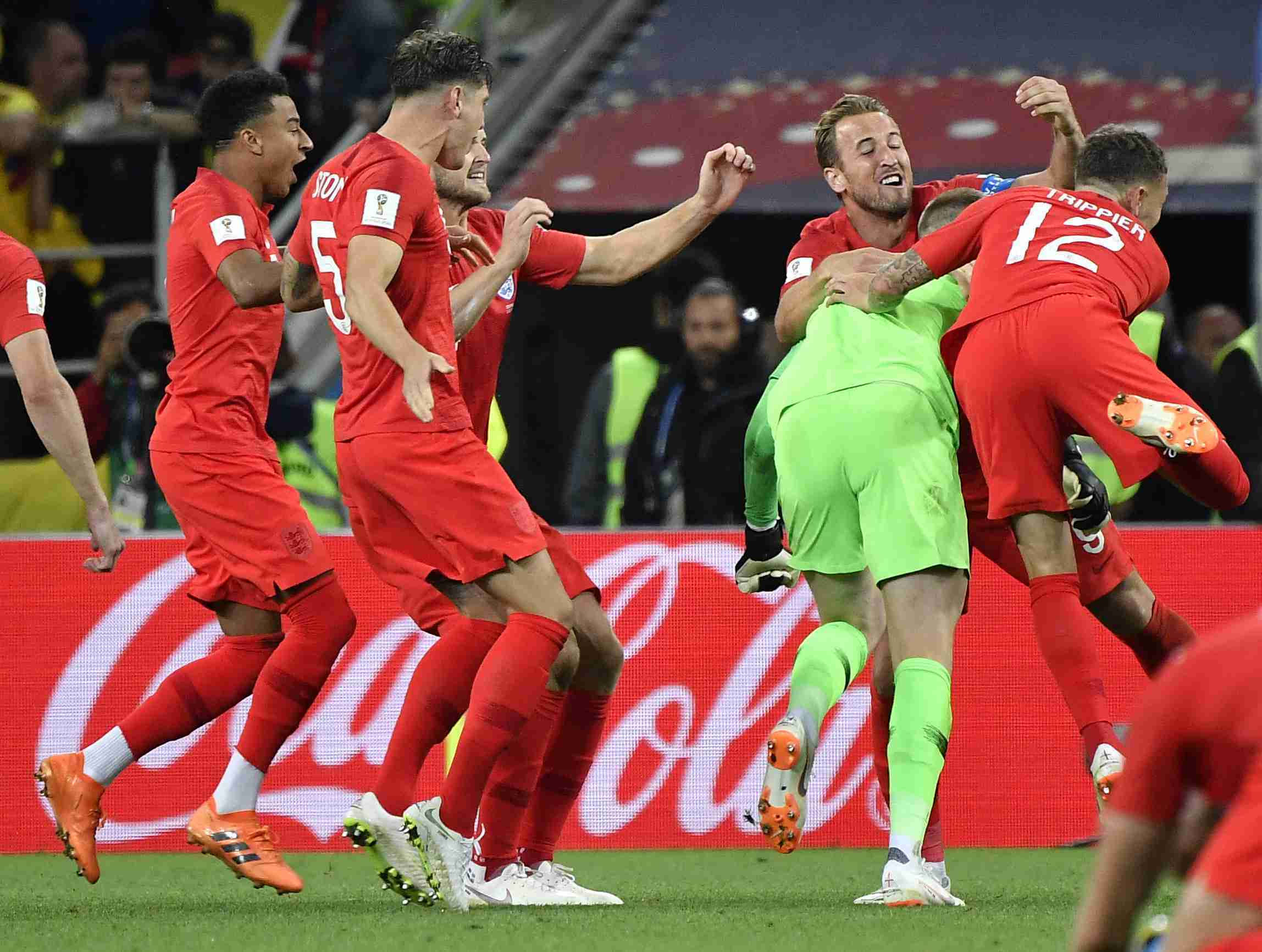 郭艾伦从西班牙回国视频 郭艾伦从西班牙回国视频