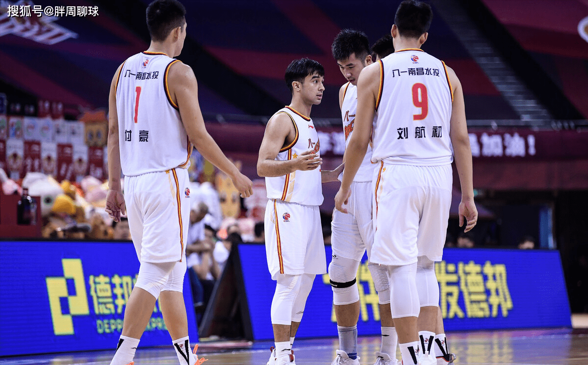 温网最新形势：新疆男篮高居榜首，尤文图斯强势追赶，冠军归属成迷的简单介绍